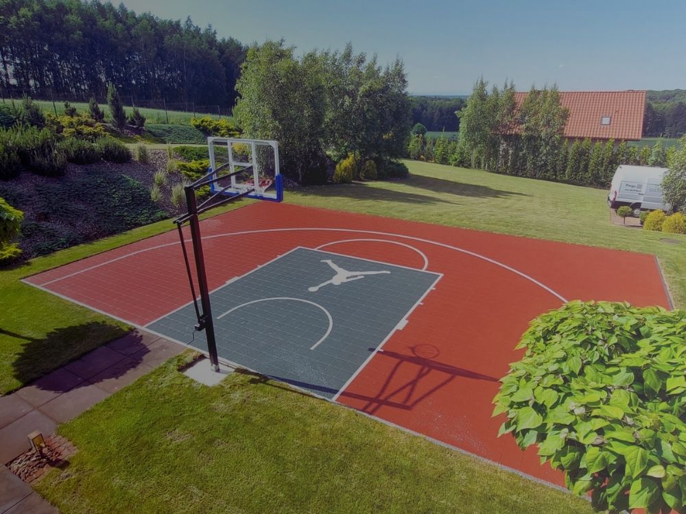 Prywatne Boisko do koszykówki - sprzęt Sure Shot Sport Grupa
